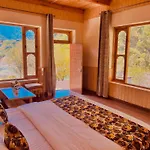 Himalayan River Resort, Manali - #Riverside # Private Parking # Scenic River & Mountain View # Open Cafe # Spacious Rooms